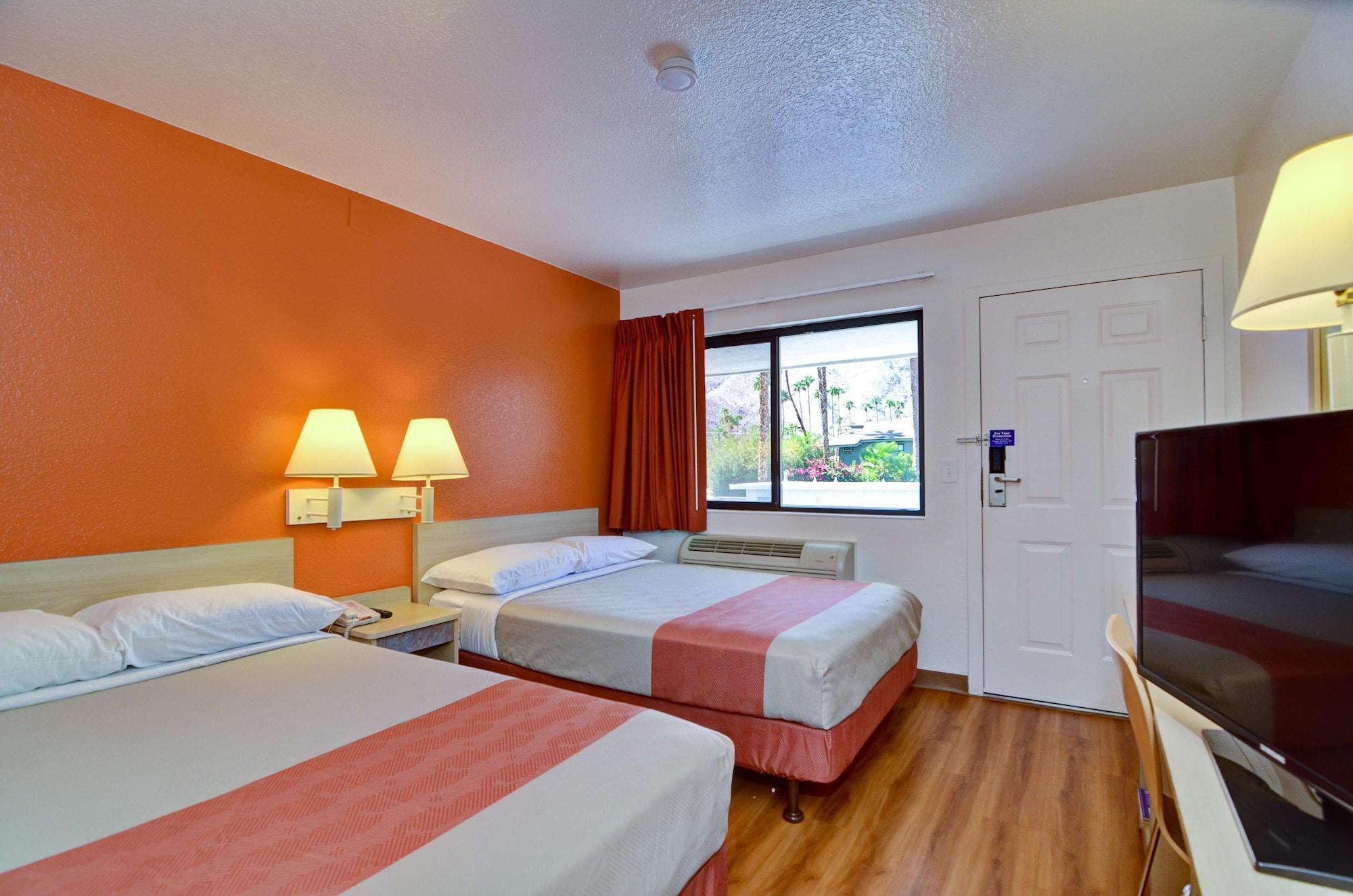 Motel 6-Palm Springs, Ca - East - Palm Canyon Exteriér fotografie