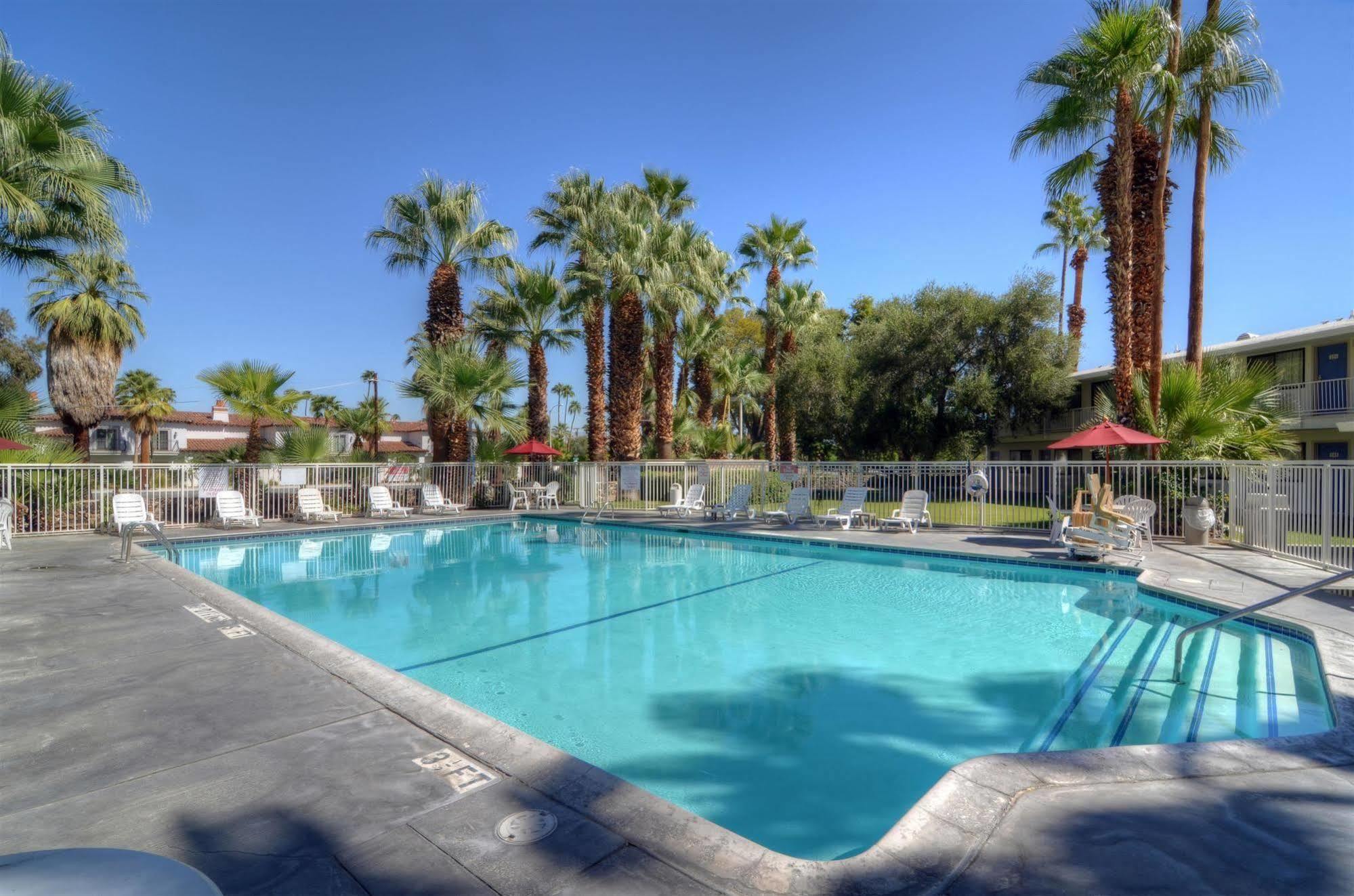 Motel 6-Palm Springs, Ca - East - Palm Canyon Exteriér fotografie